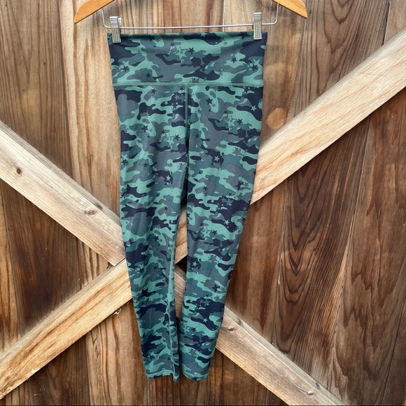 Fabletics Powerhold Define High-Waisted 7/8 Leggings - Picture 4 of 9